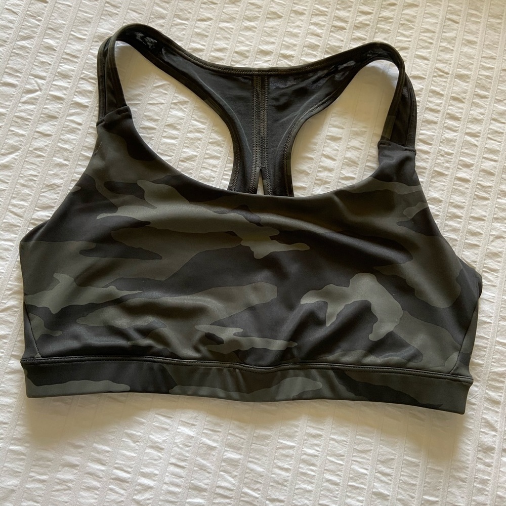 Athleta contender mesh camo sports bra size L
